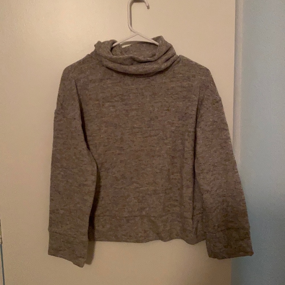 Grey sweater